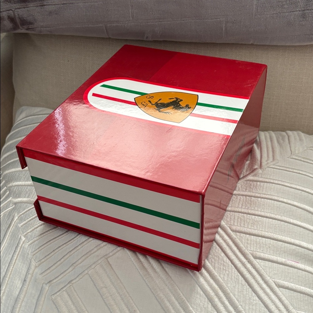 Ferrari Storage Box - Picture 5 of 5